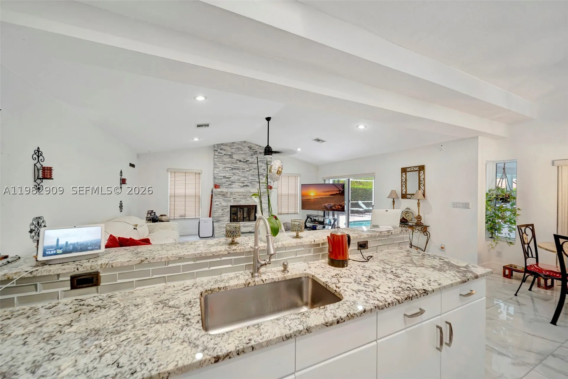 106 SW 85th Terrace Coral Springs FL 33071