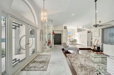 106 SW 85th Terrace Coral Springs FL 33071