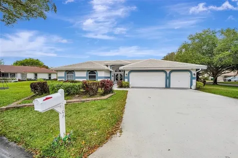 106 SW 85th Terrace Coral Springs FL 33071