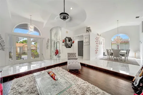 106 SW 85th Terrace Coral Springs FL 33071