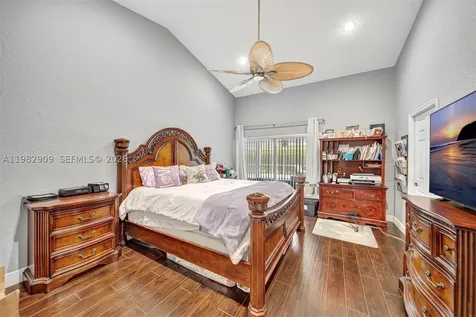 106 SW 85th Terrace Coral Springs FL 33071