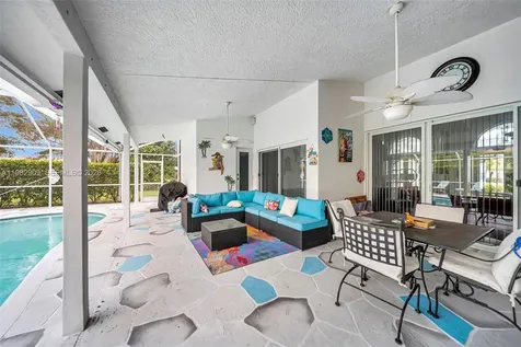 106 SW 85th Terrace Coral Springs FL 33071