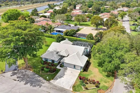 106 SW 85th Terrace Coral Springs FL 33071