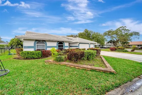 106 SW 85th Terrace Coral Springs FL 33071