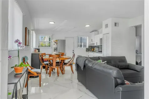 250 NW 34th Avenue Miami FL 33125