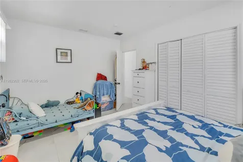 250 NW 34th Avenue Miami FL 33125