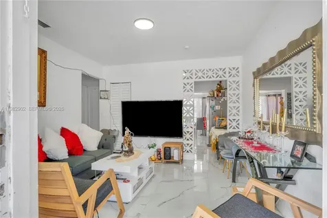 250 NW 34th Avenue Miami FL 33125