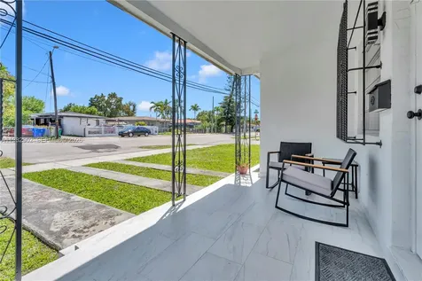 250 NW 34th Avenue Miami FL 33125