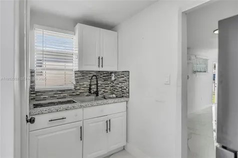 250 NW 34th Avenue Miami FL 33125