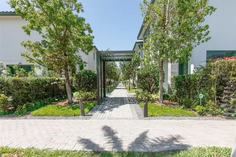 4315 NW 81st Court Doral FL 33166