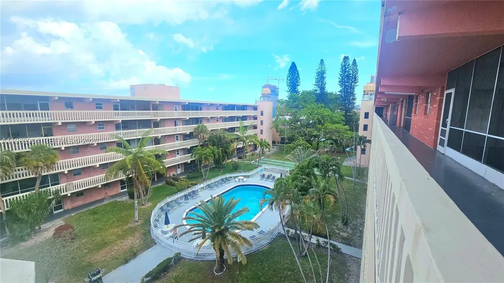 180 NE 12th Avenue Hallandale Beach FL 33009