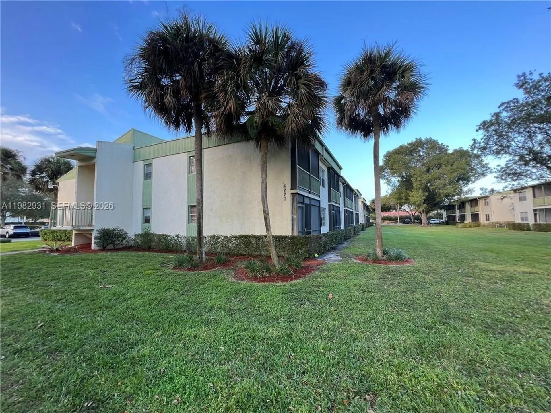 4270 NW 89th Avenue Coral Springs FL 33065