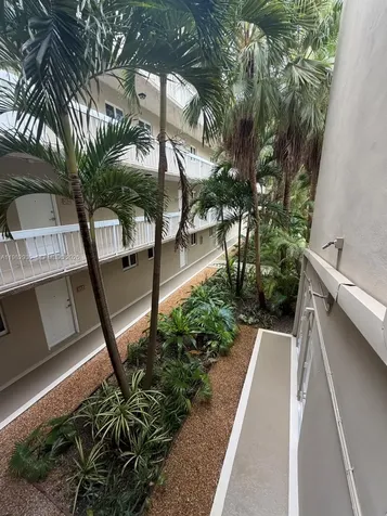 7845 Camino Real Miami FL 33143