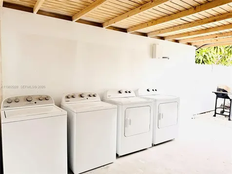 3354 NW 50th Street Miami FL 33142