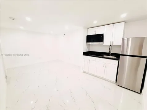 3354 NW 50th Street Miami FL 33142
