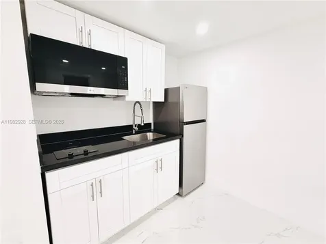 3354 NW 50th Street Miami FL 33142