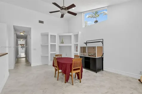 1583 NW 182nd Way Pembroke Pines FL 33029