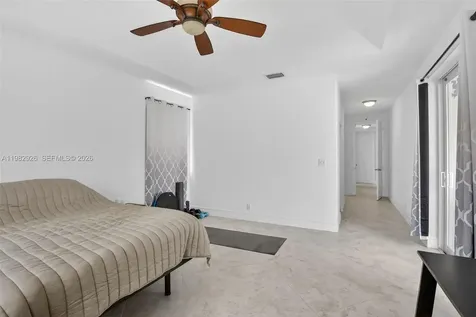 1583 NW 182nd Way Pembroke Pines FL 33029