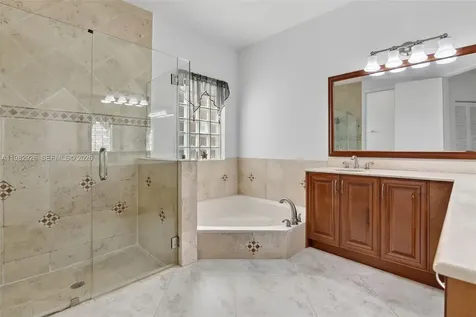 1583 NW 182nd Way Pembroke Pines FL 33029