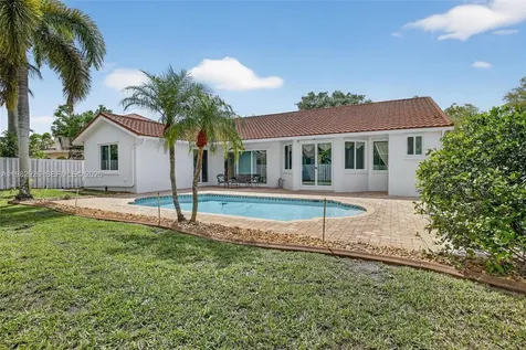 1583 NW 182nd Way Pembroke Pines FL 33029