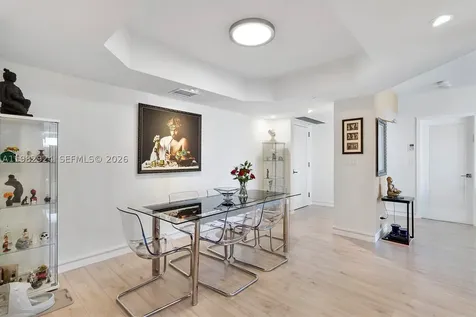 20191 E Country Club Drive Aventura FL 33180