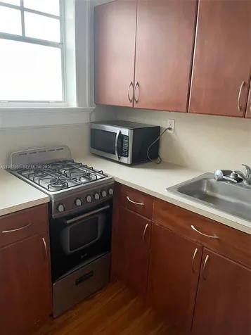 1611 Michigan Avenue Miami Beach FL 33139