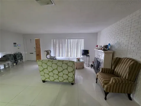 5415 NW 49th Terrace Tamarac FL 33319