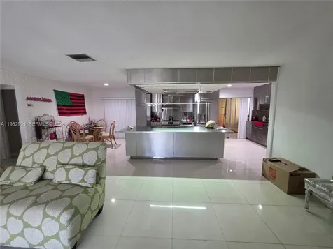 5415 NW 49th Terrace Tamarac FL 33319