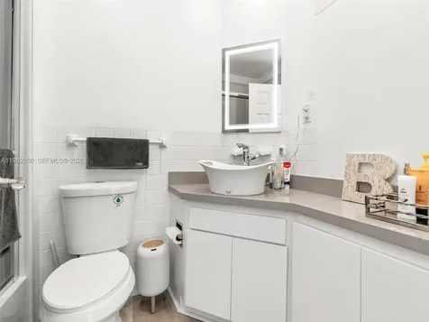 10210 Collins Avenue Bal Harbour FL 33154