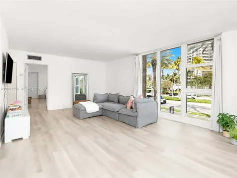 10210 Collins Avenue Bal Harbour FL 33154