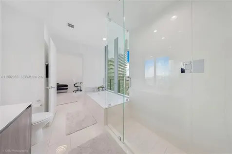 480 NE 31st Street Miami FL 33137