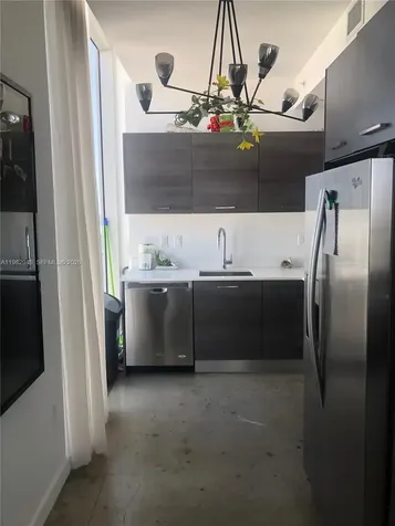 151 SE 1 Street Miami FL 33131