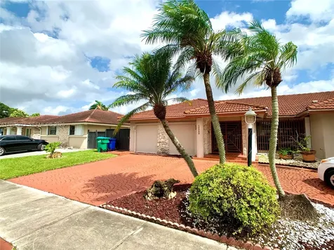 15529 SW 69th Terrace Miami FL 33193