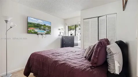 11524 Terra Bella Boulevard Plantation FL 33325