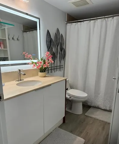 2641 N Flamingo Road Sunrise FL 33323