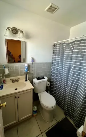 2016 NE 26th Street Wilton Manors FL 33305