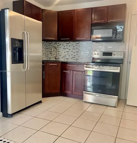 2016 NE 26th Street Wilton Manors FL 33305