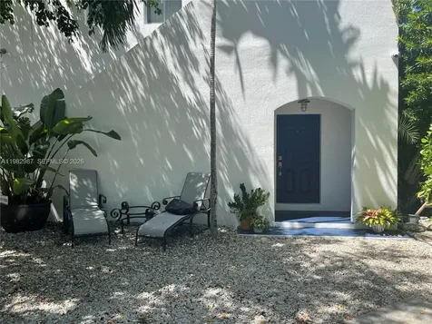 3421 SW 25th Street Miami FL 33133