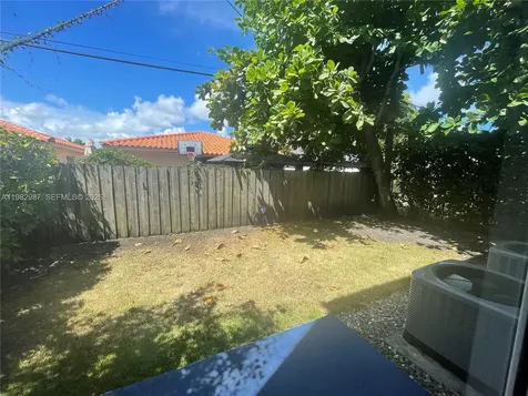 3421 SW 25th Street Miami FL 33133