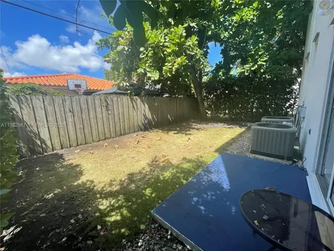 3421 SW 25th Street Miami FL 33133