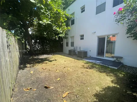 3421 SW 25th Street Miami FL 33133
