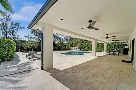 915 NW 7th Street Dania Beach FL 33004