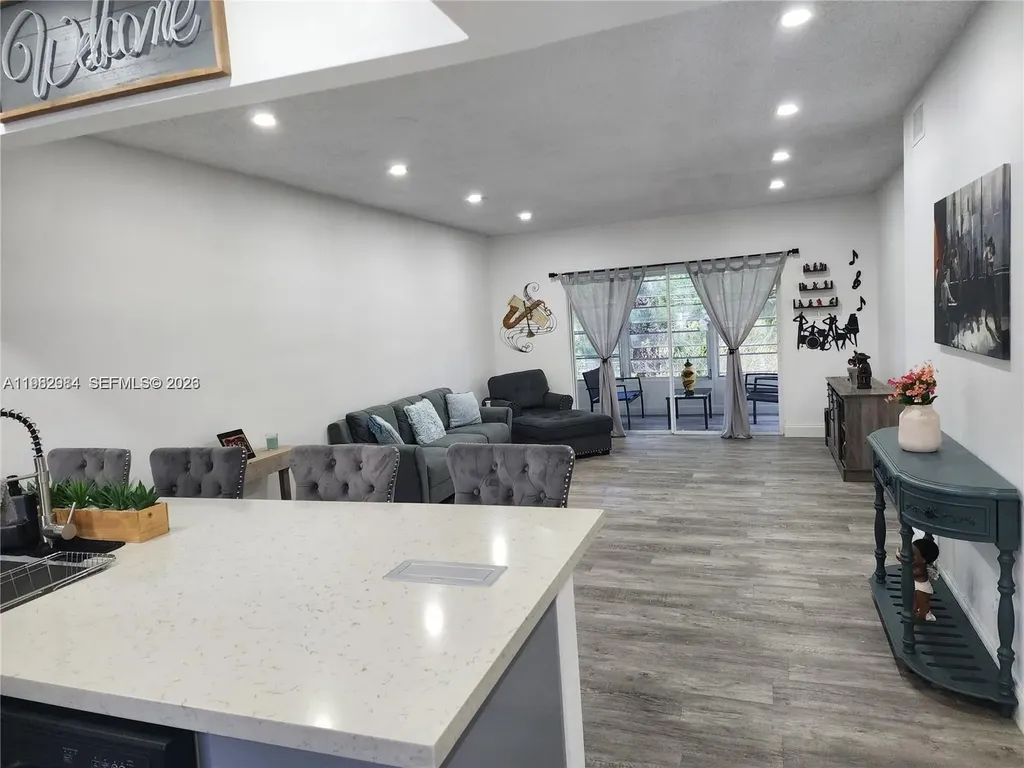7605 NW 4th Place Margate FL 33063