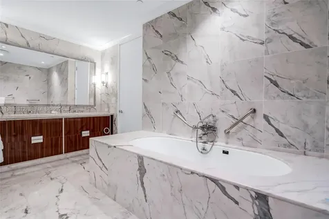 15701 Collins Avenue Sunny Isles Beach FL 33160