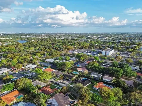 6726 Orchid Drive Miami Lakes FL 33014