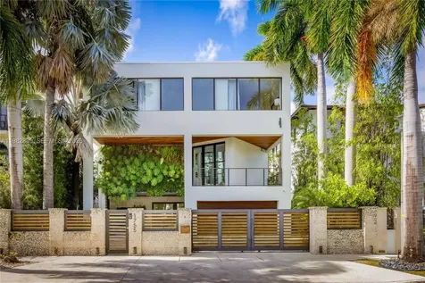 1755 Fairhaven Place Miami FL 33133