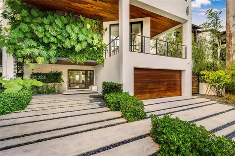 1755 Fairhaven Place Miami FL 33133