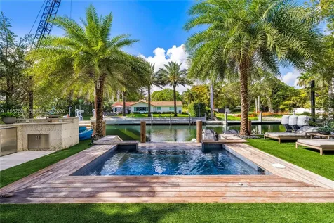 1755 Fairhaven Place Miami FL 33133