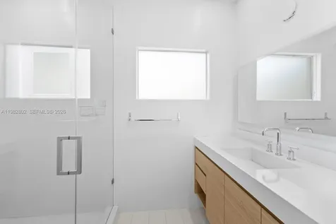 5 Coconut Lane Key Biscayne FL 33149