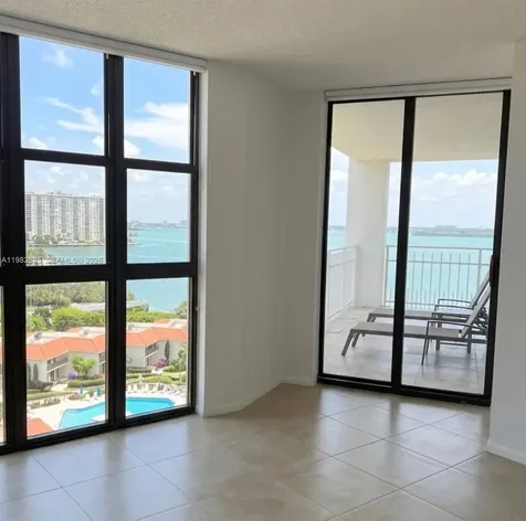 4000 Towerside Terrace Miami FL 33138